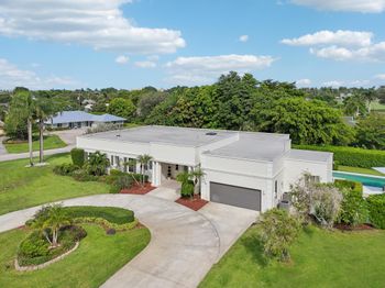 257 N Country Club Drive