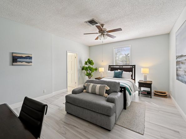257 N Country Club Drive, Atlantis FL 33462