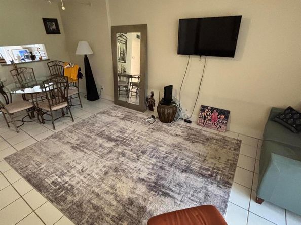 3121 NW 47th Terrace 107, Lauderdale Lakes FL 33319