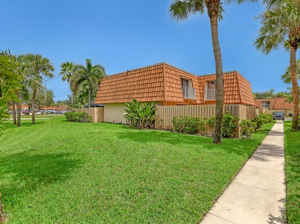 728 Mill Valley Place 728, West Palm Beach FL 33409