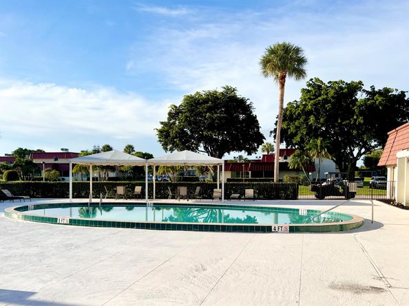 12008 Poinciana Boulevard 106, Royal Palm Beach FL 33411
