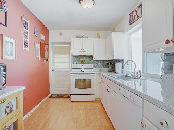 2012 NW 11th Avenue, Fort Lauderdale FL 33311