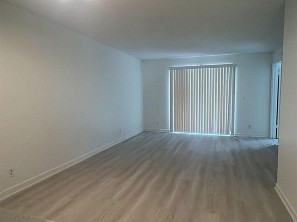6796 Palmetto Cir 202, Boca Raton FL 33433