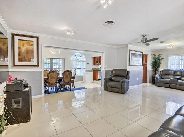 3516 E Shore Road, Miramar FL 33023