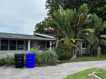 1137 NW 16th Ct