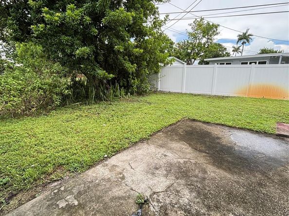 1137 NW 16th Ct, Fort Lauderdale FL 33311