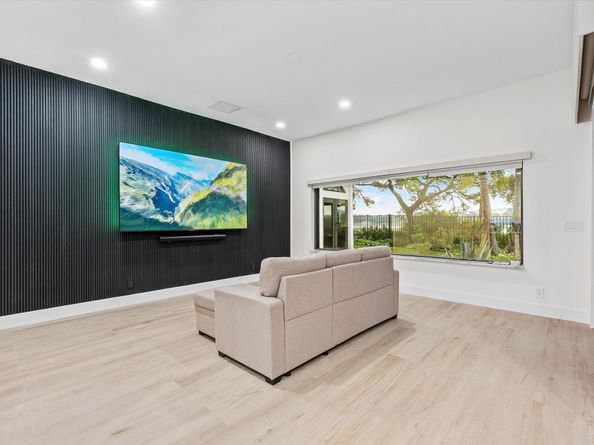 2670 Tecumseh Drive, West Palm Beach FL 33409