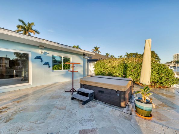 2642 NE 3rd Street, Pompano Beach FL 33062
