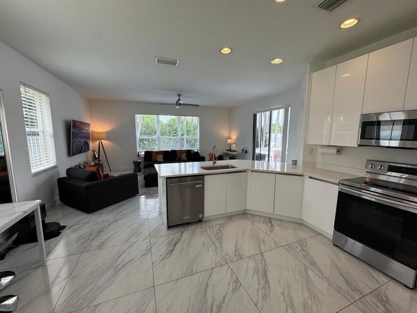 6370 Sand Hills Circle, Lake Worth FL 33463