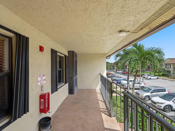 7891 Willow Spring Drive 1022, Lake Worth FL 33467