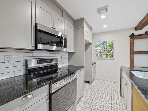 5270 Nesting Way B, Delray Beach FL 33484