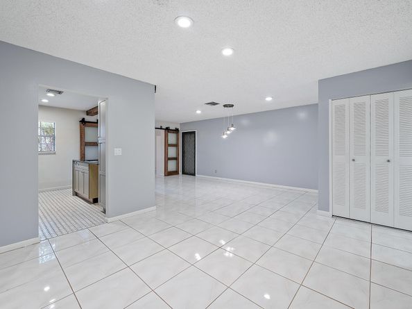 5270 Nesting Way B, Delray Beach FL 33484