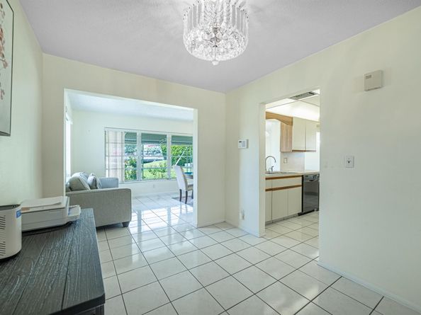 135 NW 14th Street, Boynton Beach FL 33426