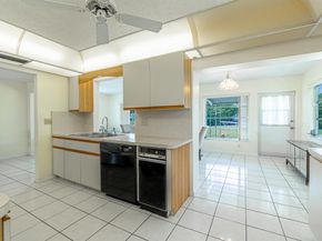 135 NW 14th Street, Boynton Beach FL 33426