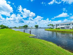 135 NW 14th Street, Boynton Beach FL 33426