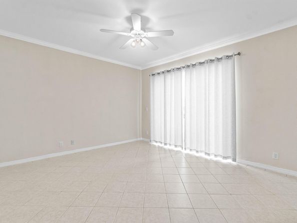 5465 Monterey Circle E, Delray Beach FL 33484