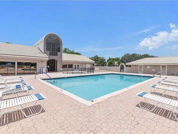 5465 Monterey Circle E, Delray Beach FL 33484