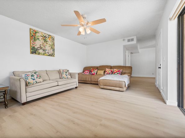 8141 Severn Drive B, Boca Raton FL 33433