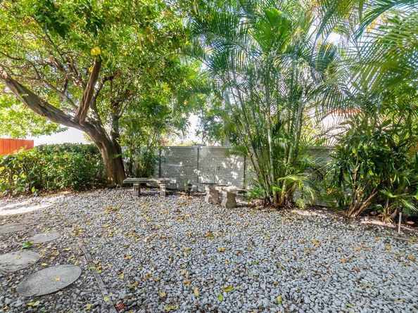 2591 NE 55th Court 201, Fort Lauderdale FL 33308