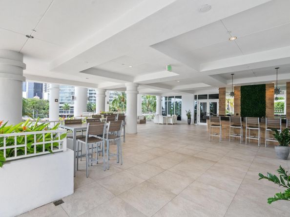801 Brickell Key Blvd 2903, Miami FL 33131