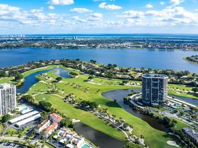 1900 Consulate Place 1005, West Palm Beach FL 33401