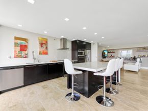 1900 Consulate Place 1005, West Palm Beach FL 33401
