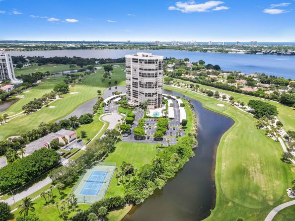 1900 Consulate Place 1005, West Palm Beach FL 33401