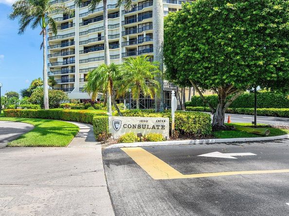 1900 Consulate Place 1005, West Palm Beach FL 33401