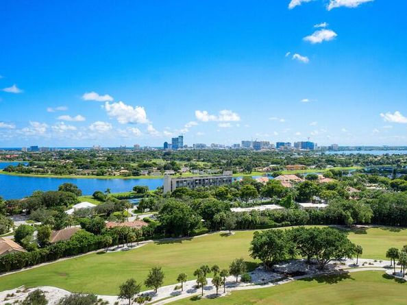 1900 Consulate Place 1005, West Palm Beach FL 33401
