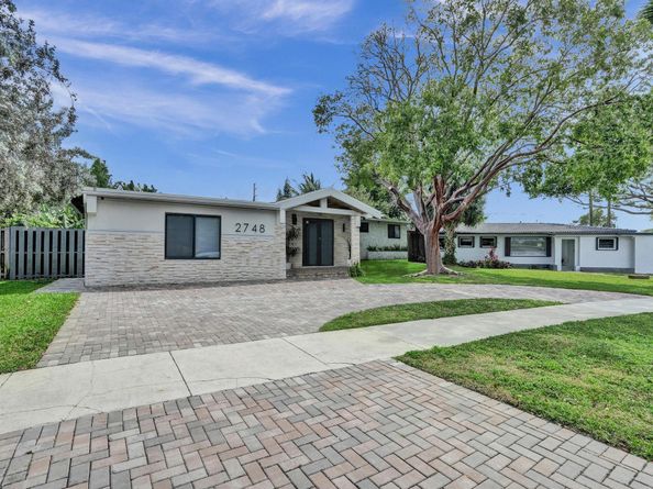 2748 NW 9th Ln, Wilton Manors FL 33311