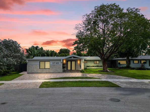 2748 NW 9th Ln, Wilton Manors FL 33311