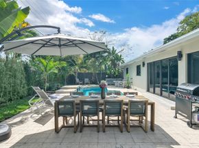 2748 NW 9th Ln, Wilton Manors FL 33311