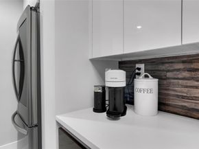 2748 NW 9th Ln, Wilton Manors FL 33311