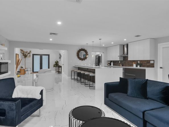 2748 NW 9th Ln, Wilton Manors FL 33311