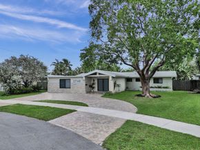 2748 NW 9th Ln, Wilton Manors FL 33311