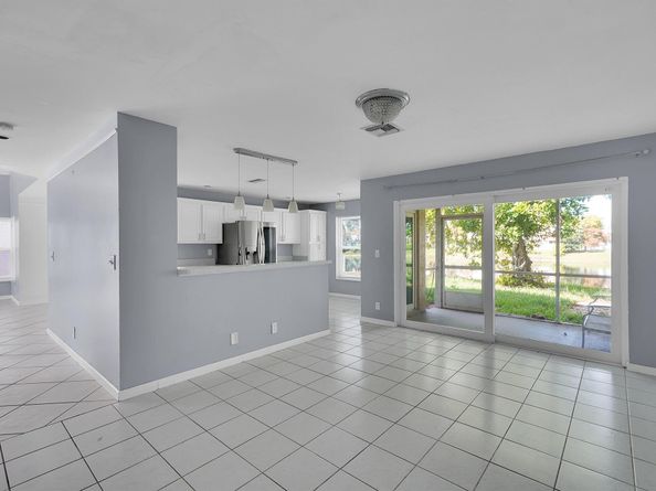 2865 NW 68th Lane, Margate FL 33063