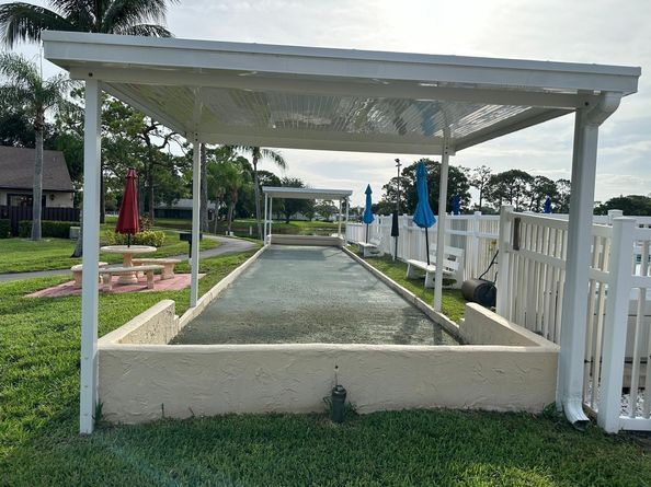 410 Pine Glen Lane D2, Greenacres FL 33463