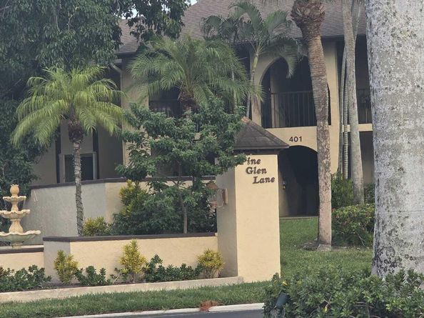 410 Pine Glen Lane D2, Greenacres FL 33463