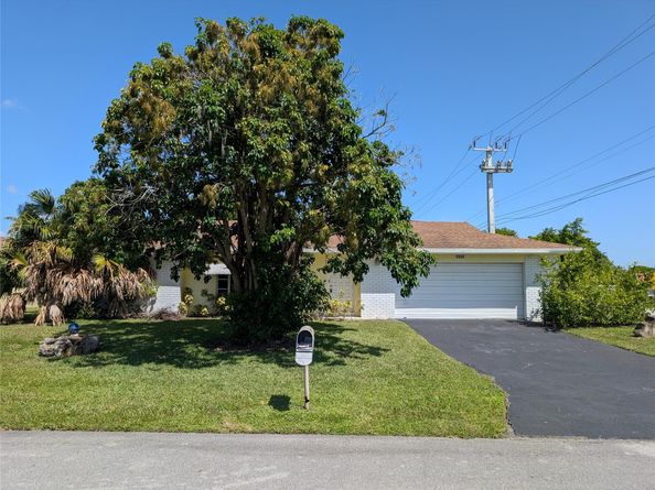 6606 NW 95th Ave, Tamarac FL 33321