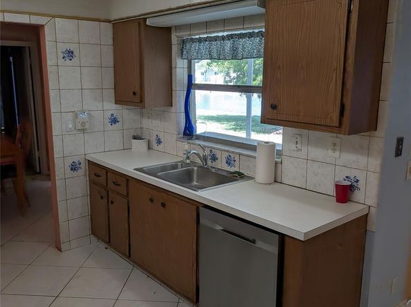 6606 NW 95th Ave, Tamarac FL 33321