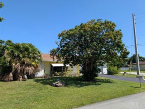 6606 NW 95th Ave, Tamarac FL 33321