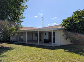 6606 NW 95th Ave, Tamarac FL 33321