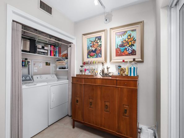 185 NE 20th Ct 9F, Wilton Manors FL 33305