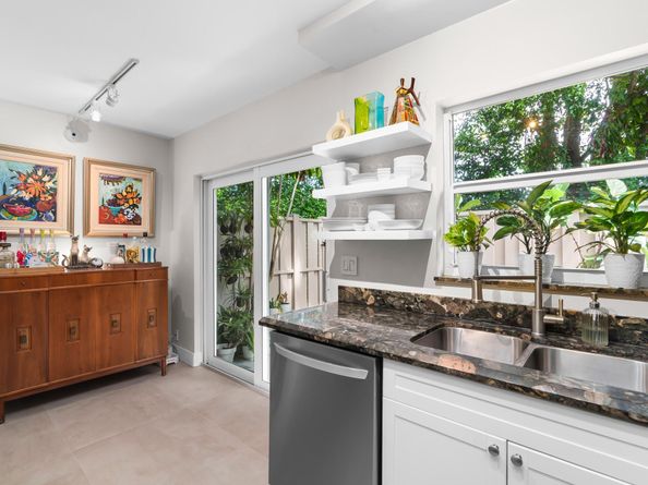 185 NE 20th Ct 9F, Wilton Manors FL 33305