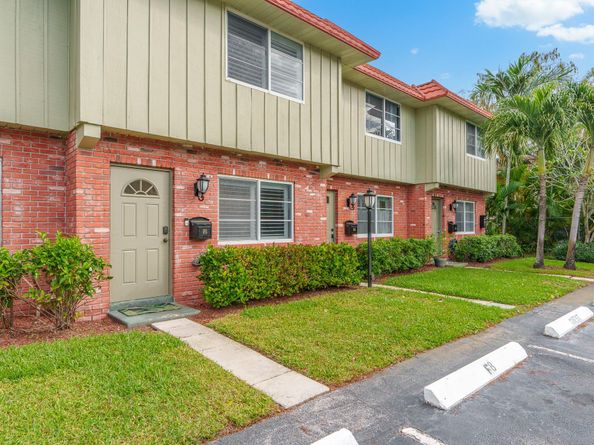 185 NE 20th Ct 9F, Wilton Manors FL 33305