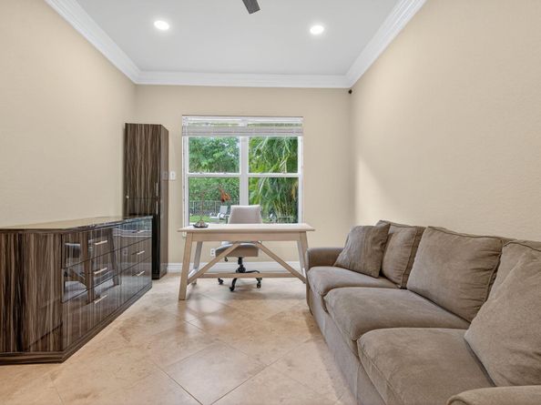 247 Sedona Way, Palm Beach Gardens FL 33418