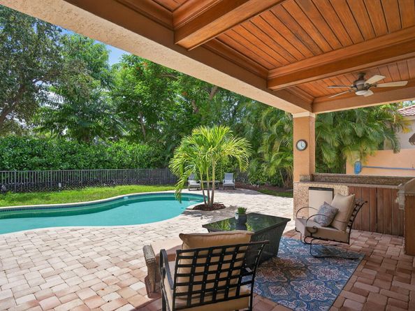 247 Sedona Way, Palm Beach Gardens FL 33418
