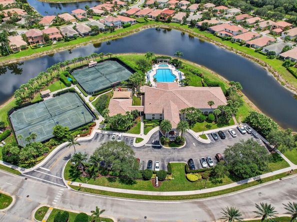 247 Sedona Way, Palm Beach Gardens FL 33418