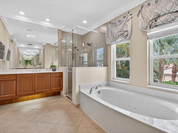 247 Sedona Way, Palm Beach Gardens FL 33418