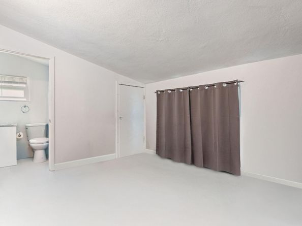 5920 NW 14th Pl, Sunrise FL 33313